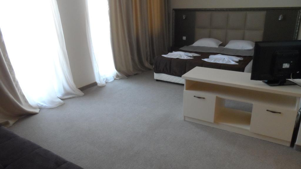Kamenec Hotel Nessebar Extérieur photo